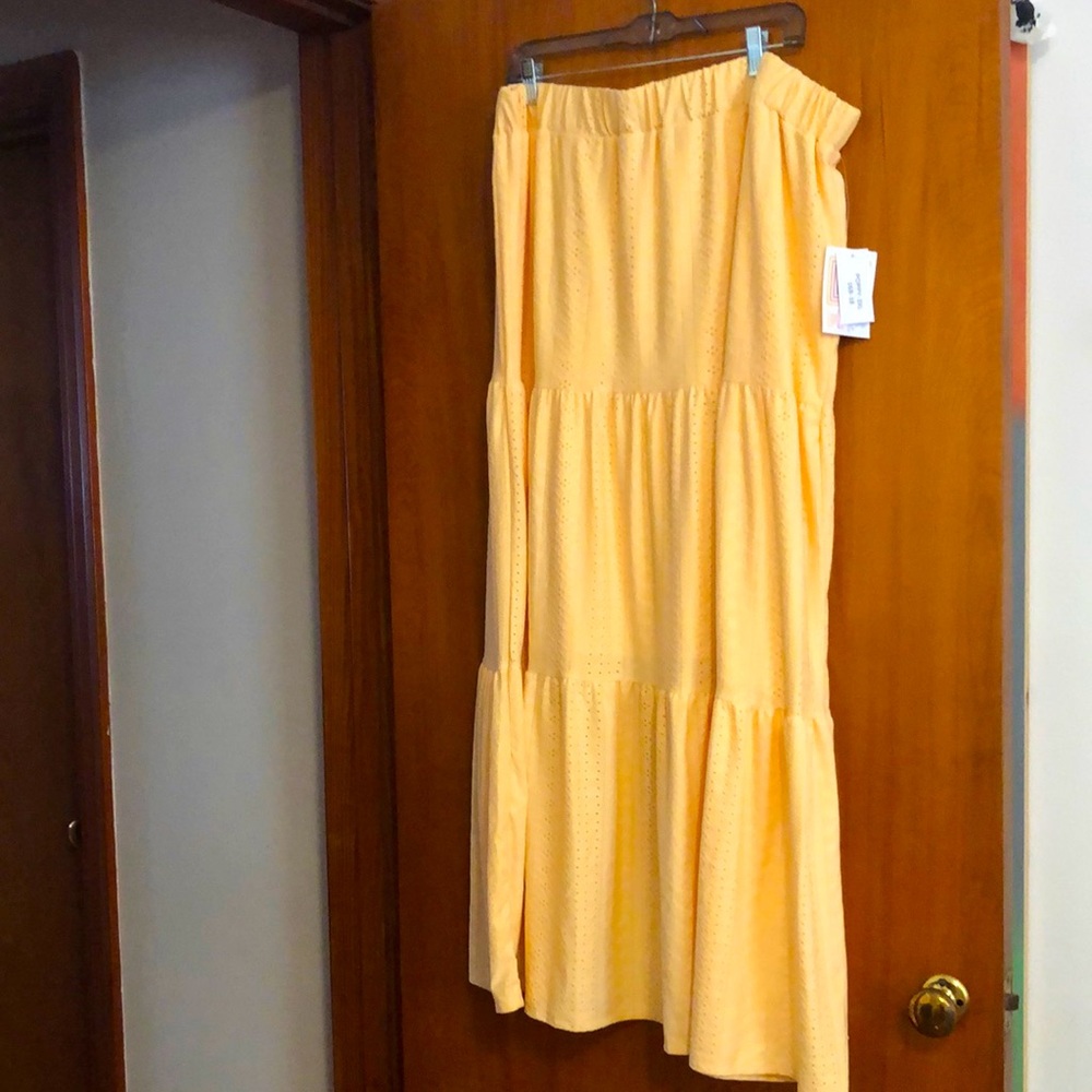 Yellow eyelet lularoe poppy skirt